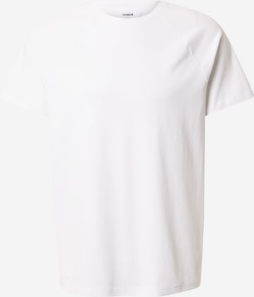 ABOUT YOU x Kevin Trapp חולצות 'Lennox' בלבן: מלפנים