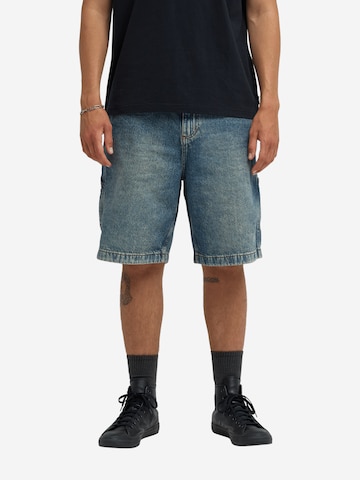 BILLABONG Shorts in Blau: Vorderseite
