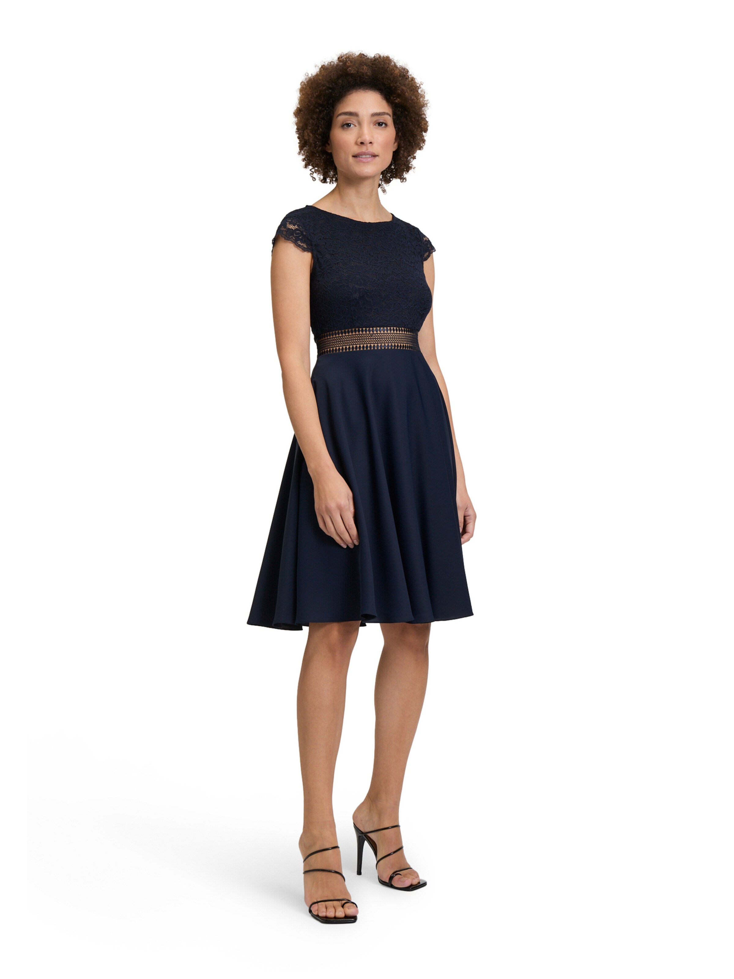 Robe de cocktail Vera Mont en bleu