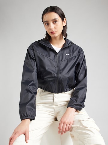 Nike Sportswear Přechodná bunda – černá: přední strana