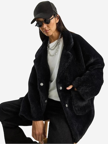 Bianco Lucci - Sobretudo de inverno em preto