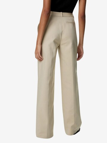 Wide leg Pantaloni con piega frontale di Marks & Spencer in beige