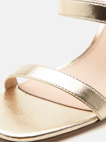 auksinė STEVE MADDEN Sandalai 'Georgiie'