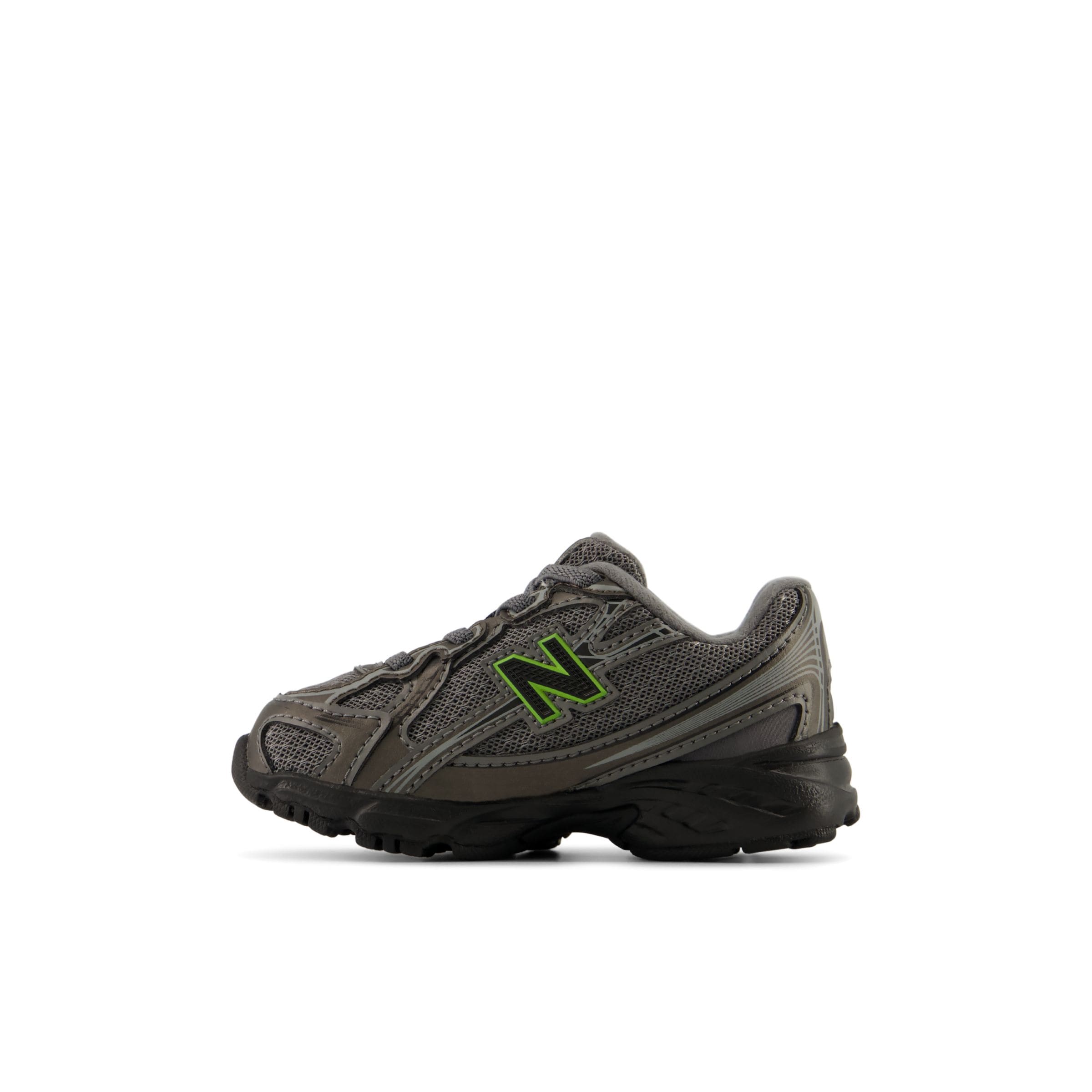 new balance Sneakers '740 Bungee Lace' in Black: front