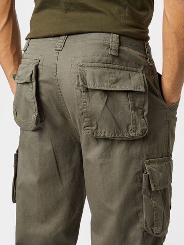 regular Pantaloni cargo 'Legend' di Brandit in verde