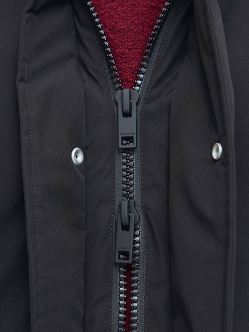 JACK & JONES Χειμερινό παρκά 'JJEWOOD' σε μαύρο