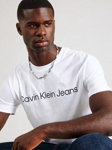 T-Shirt Calvin Klein Jeans en blanc