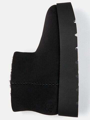 Pull&Bear Boots in Black