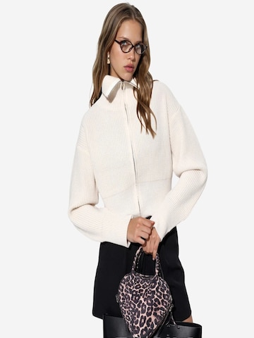 Cardigan Viorna en beige : devant