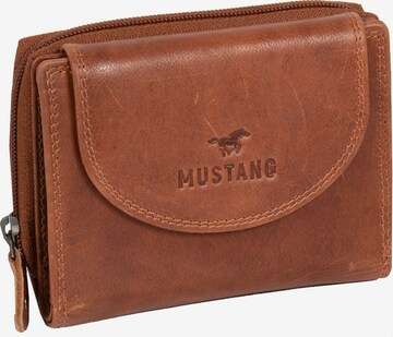 MUSTANG Wallet in Brown: front