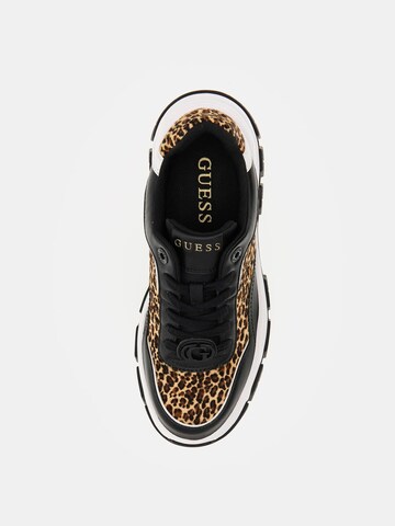 GUESS Sneakers laag 'Berrett' in Bruin