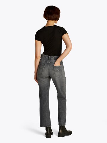Tommy Jeans Loose fit Jeans 'LAYLA' in Black: back