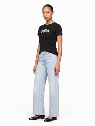 Tommy Jeans Koszulka 'ESS' w kolorze czarny