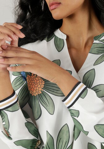 Aniston SELECTED Bluse in Grün