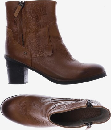 YELLOW CAB Dress Boots in 42 in Brown: front