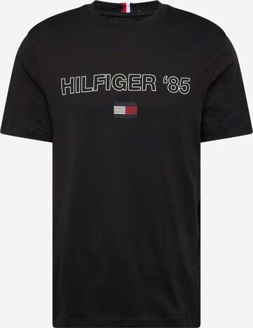 TOMMY HILFIGER T-shirt i svart: framsida