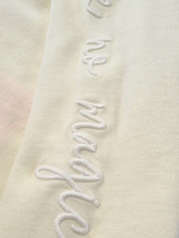 Sweat-shirt 'Sweatshirt mit Stickerei No Risk No Magic - SaraC' LIKS. Munich en jaune