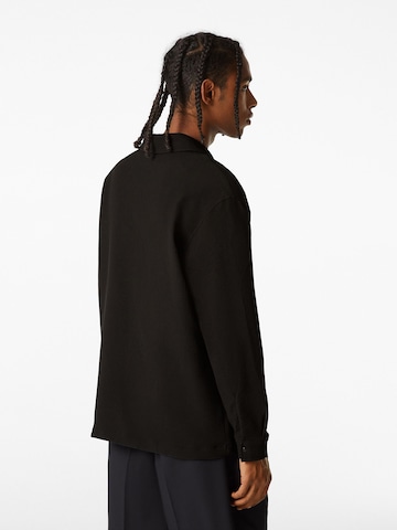 Bershka Regular fit Button Up Shirt in Black