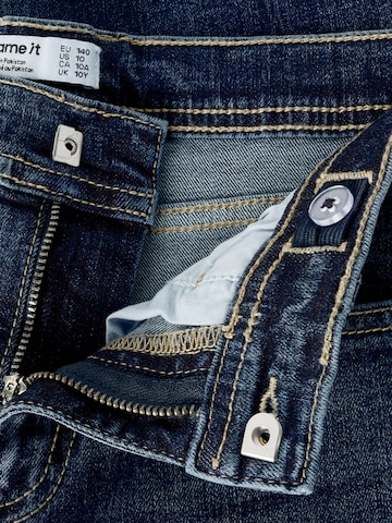 Coupe slim Jean 'NKMSILAS' NAME IT en bleu