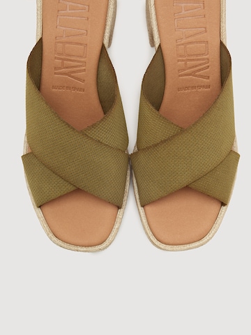 Koala Bay Sandals 'Marty' in Green