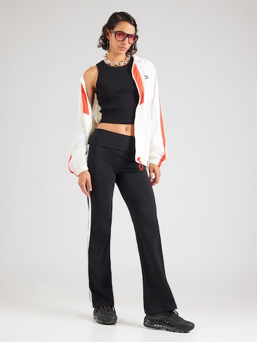 Nike Sportswear Flared Broek in Zwart