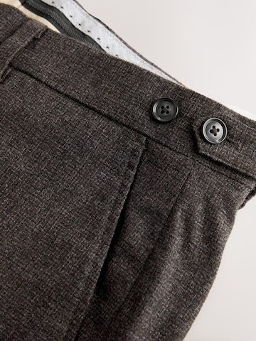 Regular Pantalon à plis Next en marron