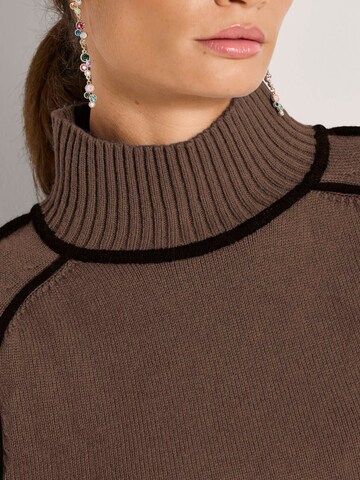 MADELEINE Sweater in Black