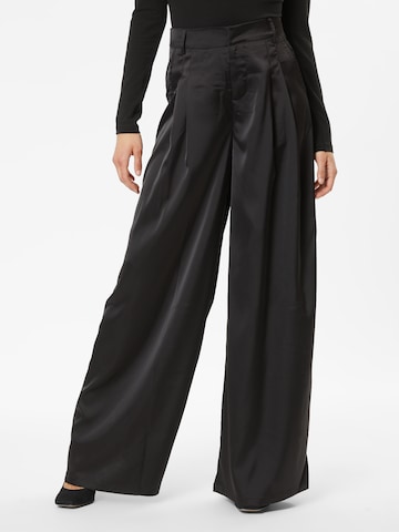 Wide leg Pantaloni cutați de la Misspap pe negru: față