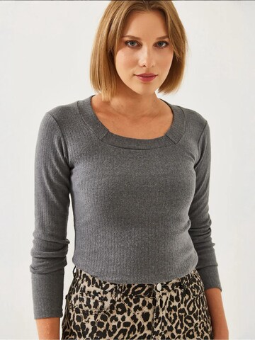 T-shirt Bianco Lucci en gris : devant