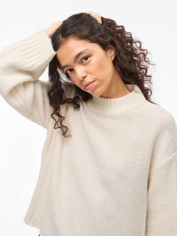 VILA Sweater 'VIBibbi' in White