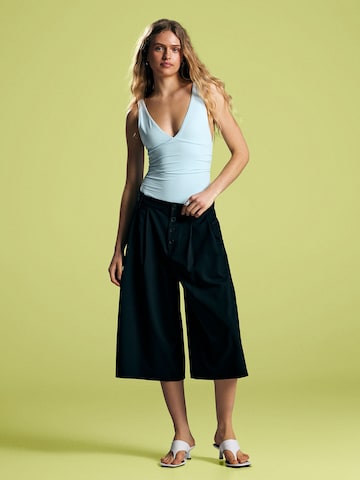 Bershka Rövid body - kék