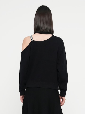 KARL LAGERFELD JEANS Sweater in Black