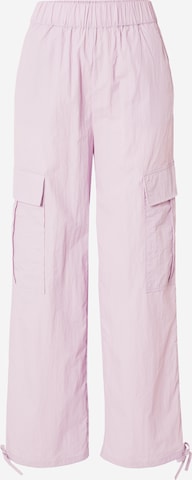 Regular Pantalon cargo Nasty Gal en violet : devant