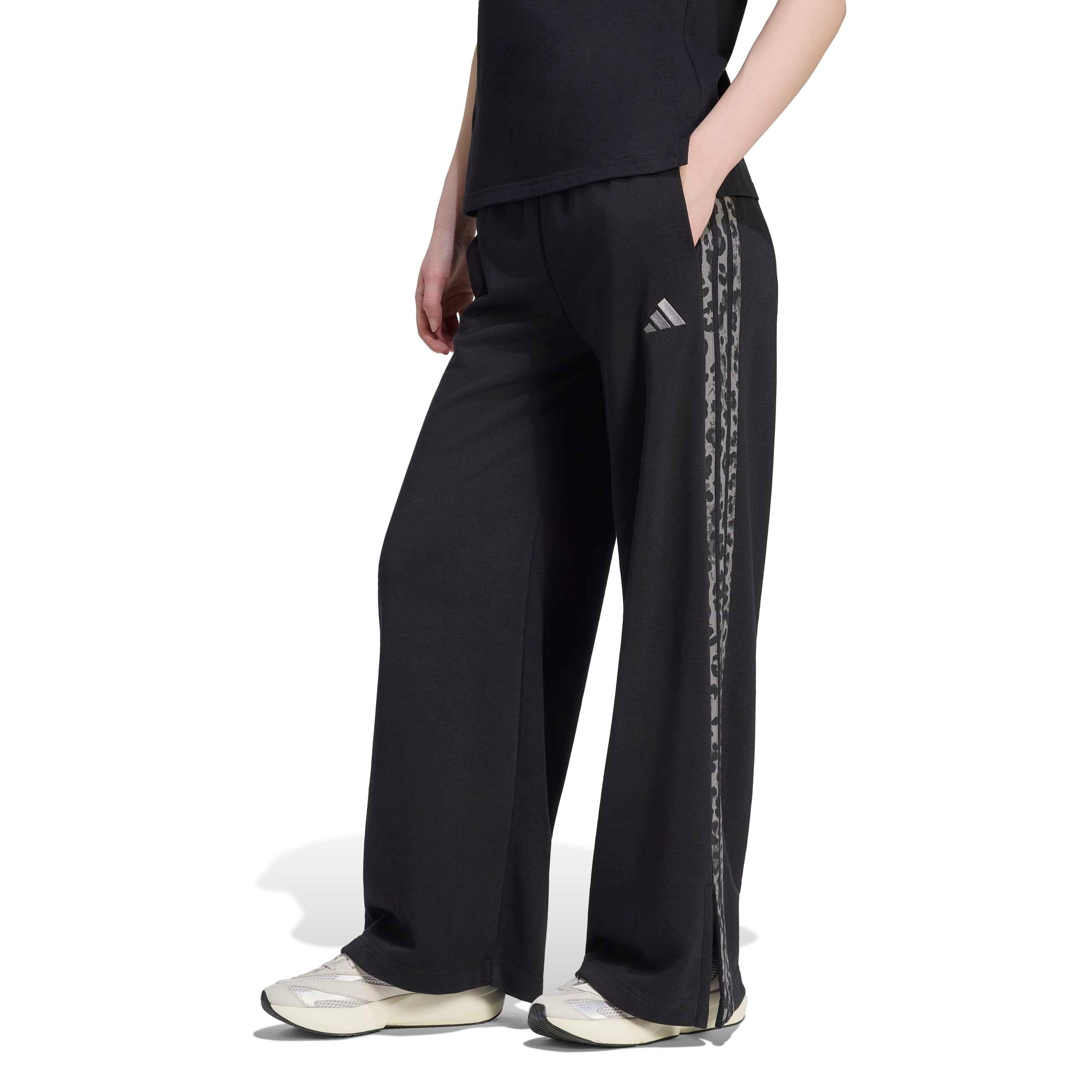 ADIDAS SPORTSWEAR - Pierna ancha Pantalón deportivo en negro: frente