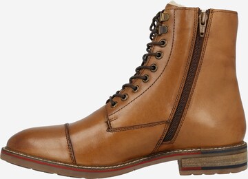 ABOUT YOU - Botas com atacadores 'Marco' em castanho