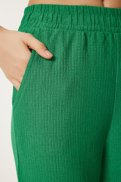 Happiness İstanbul Костюм с панталон в тръстиково зелено, Преглед на продукта