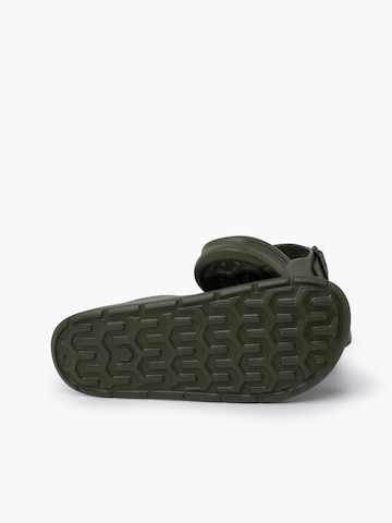 Claquettes / Tongs IGOR en vert