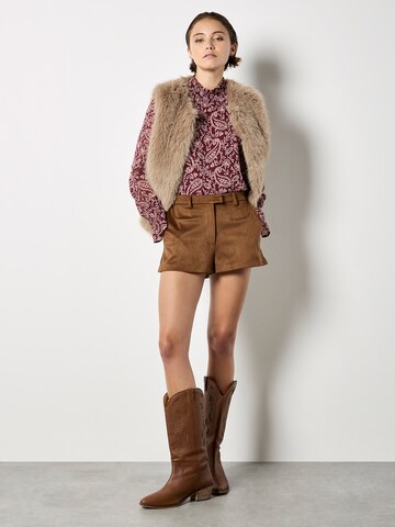 Chemisier ' ' Apricot en rouge