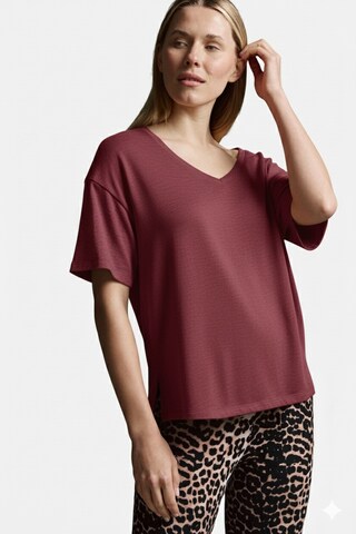 Cotton Candy Shirt in Red: front