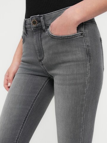 ONLY Flared Jeans 'ONLBLUSH' in Grau