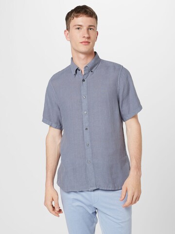 Coupe regular Chemise Abercrombie & Fitch en bleu : devant