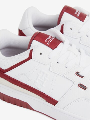 TOMMY HILFIGER Sneakers laag in Rood