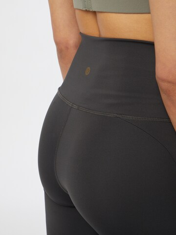 Athlecia Skinny Sportbroek 'Kachel' in Grijs