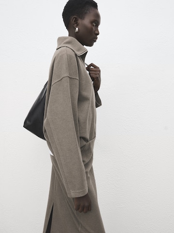 MANGO Sweatshirt 'CHILE' in Brown