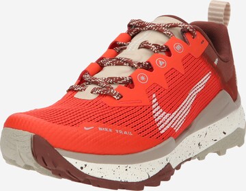 Chaussure de course 'WILDHORSE 8' NIKE en rouge : devant