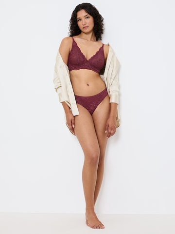 TRIUMPH T-shirt Bra ' Amourette Charm ' in Red