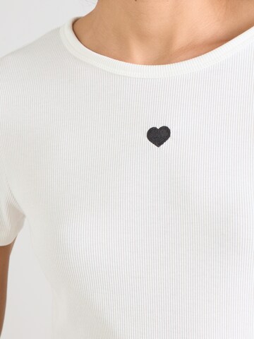 ONLY Majica 'ONLELVA JUNE' | bela barva