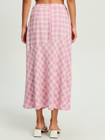 Calli Skirt 'SPLIT' in Pink: back