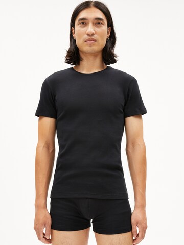 ARMEDANGELS T-Shirt 'Helmaar' (GOTS) in Schwarz: Vorderseite
