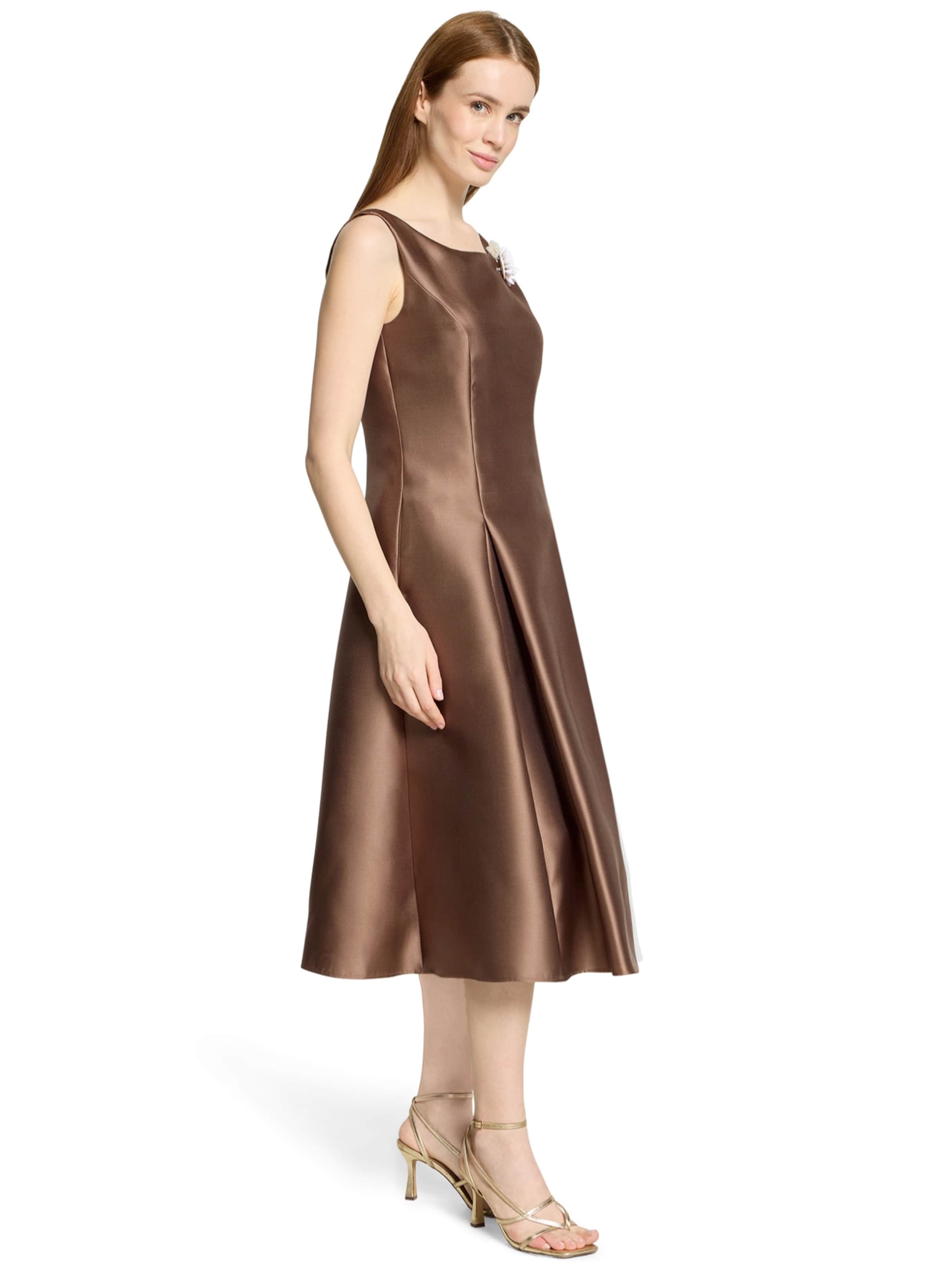 Vera Mont Mekko värissä ruskea